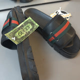 CHINELO GUCCI WEB PRETO