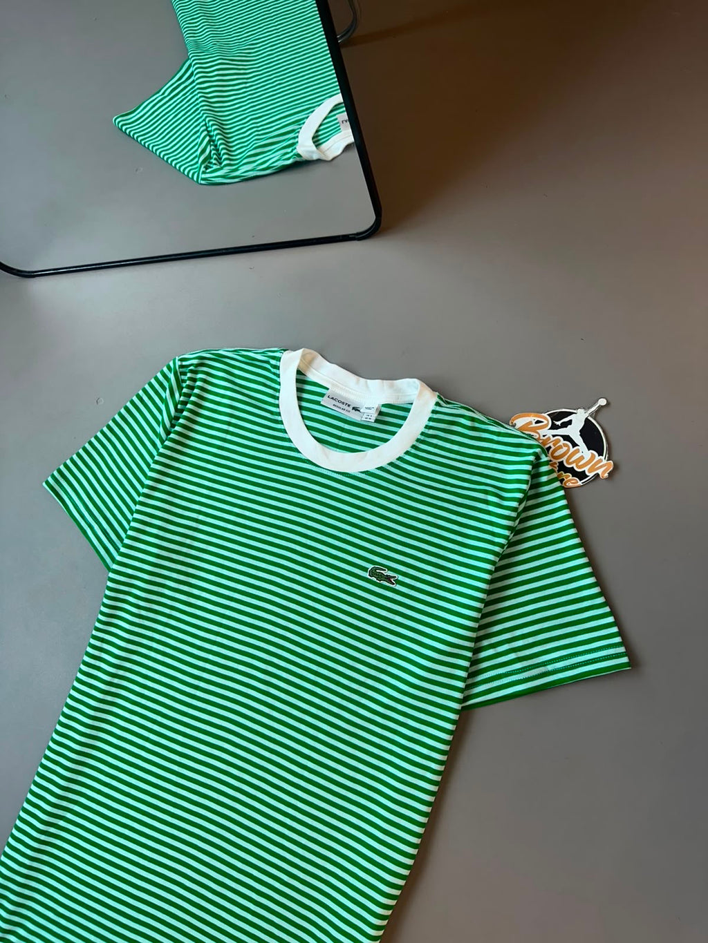 CAMISETA LACOSTE LISTRADA VERDE