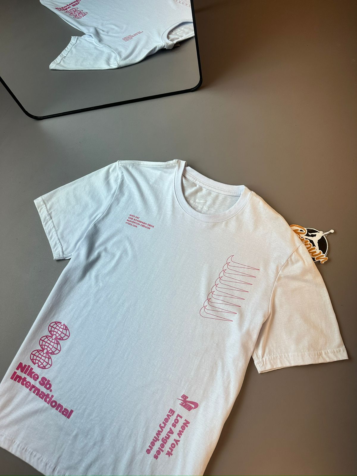 CAMISETA NIKE SB INTERNACIONAL