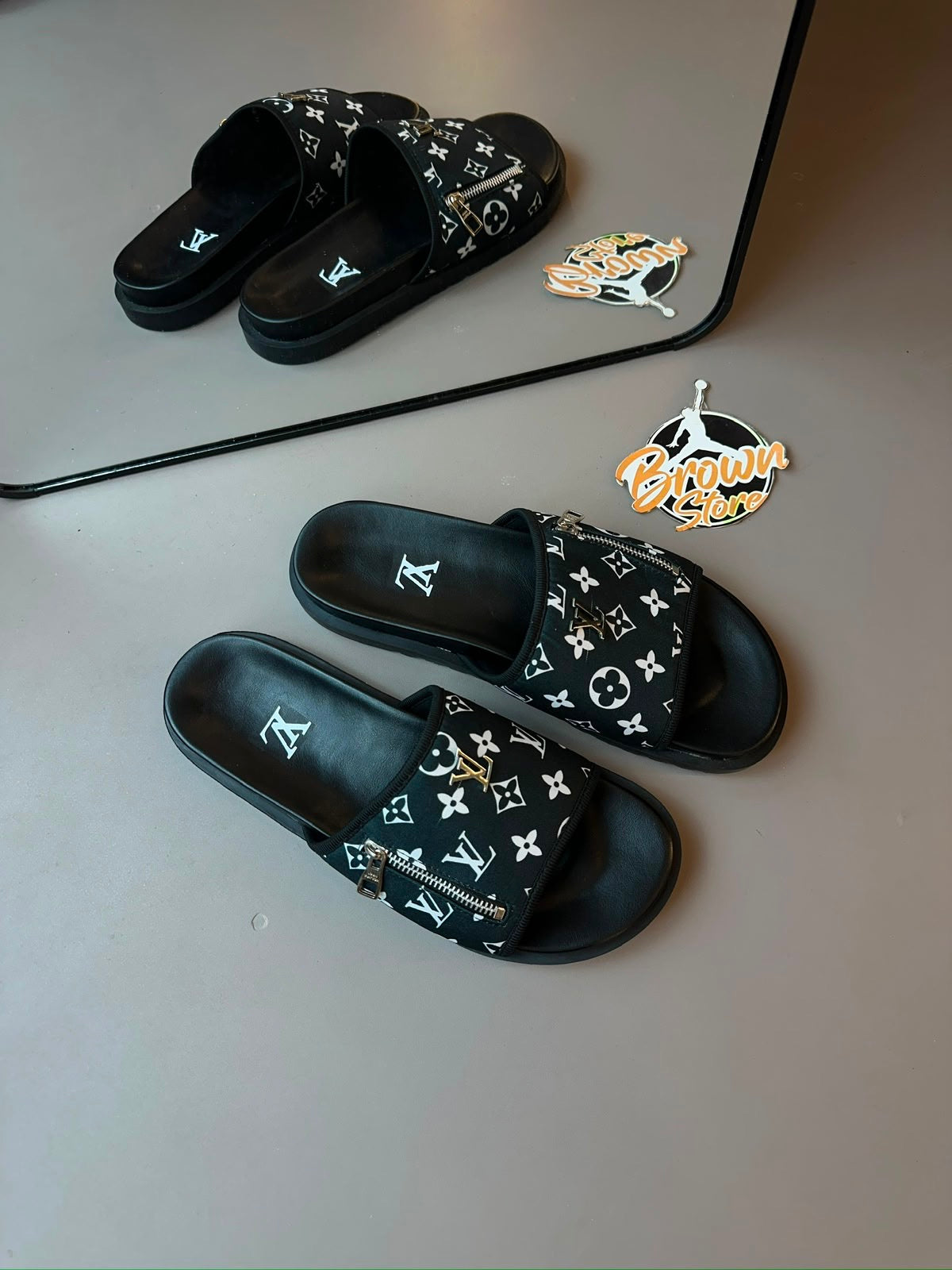 CHINELO LV SLIDE