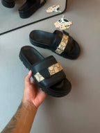 CHINELO GUCCI PLATAFORMA CG