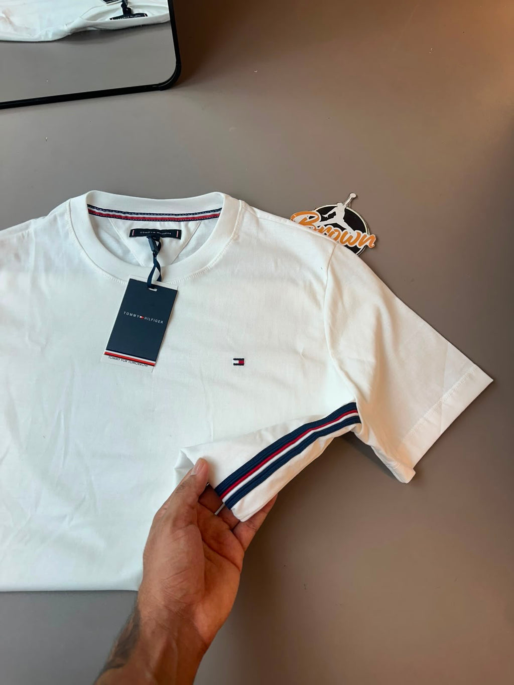 CAMISETA TOMMY FAIXA LATERAL BRANCA