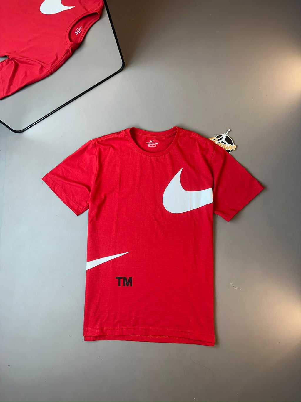 CAMISETA NIKE BIG SWOOSH TM