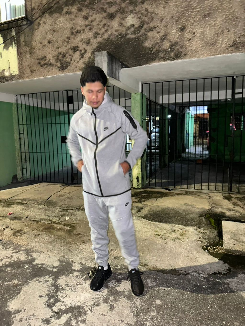 CONJUNTO TECH FLEEC NIKE C