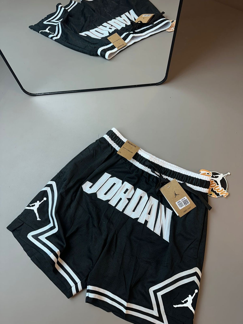 BERMA JUMP JORDAN SPORTSWEAR