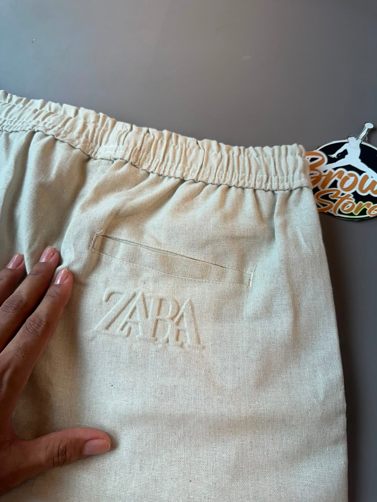 BERMA ZARA LINHO BEGE
