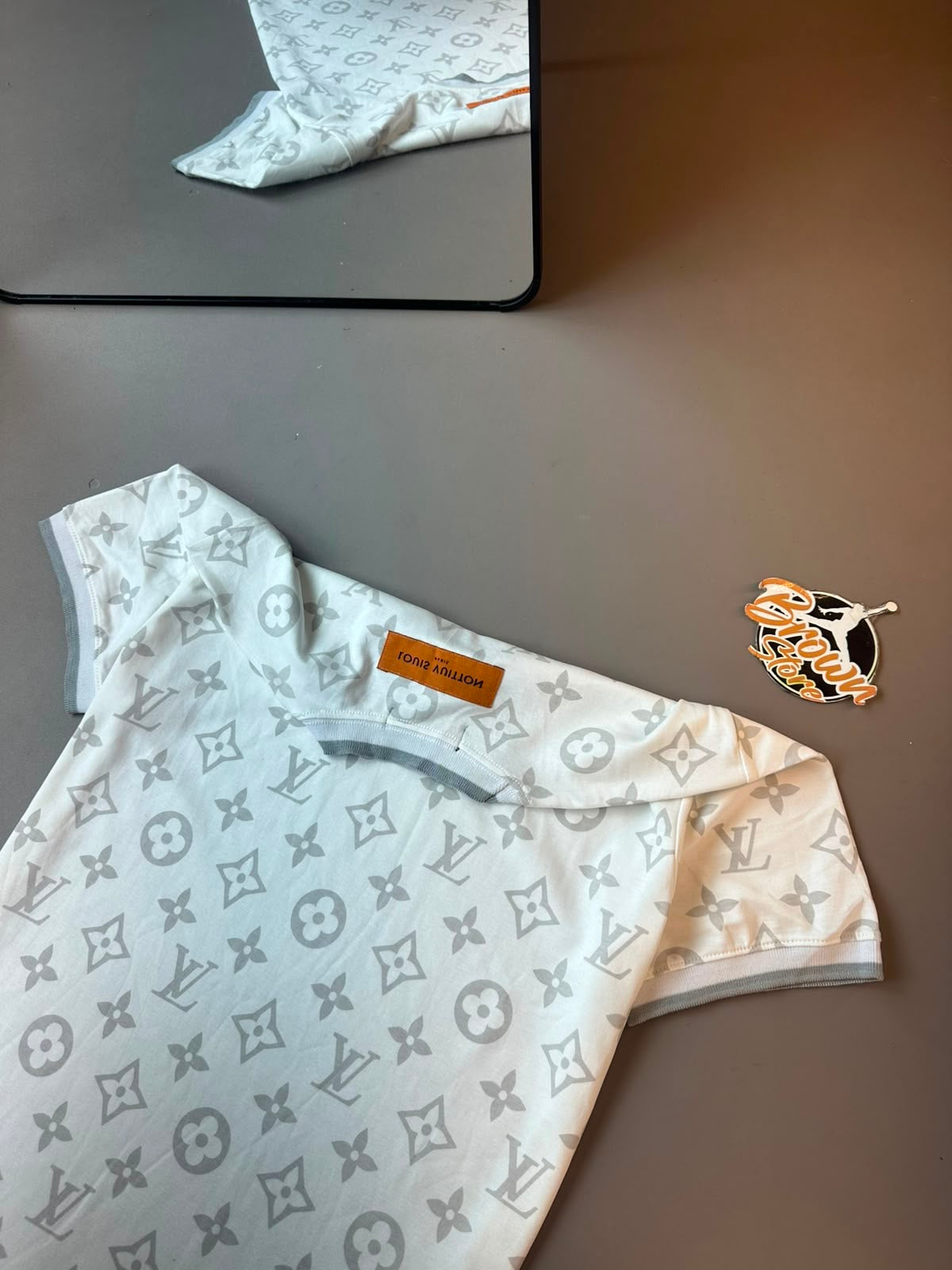 CAMISETA LV REVELO