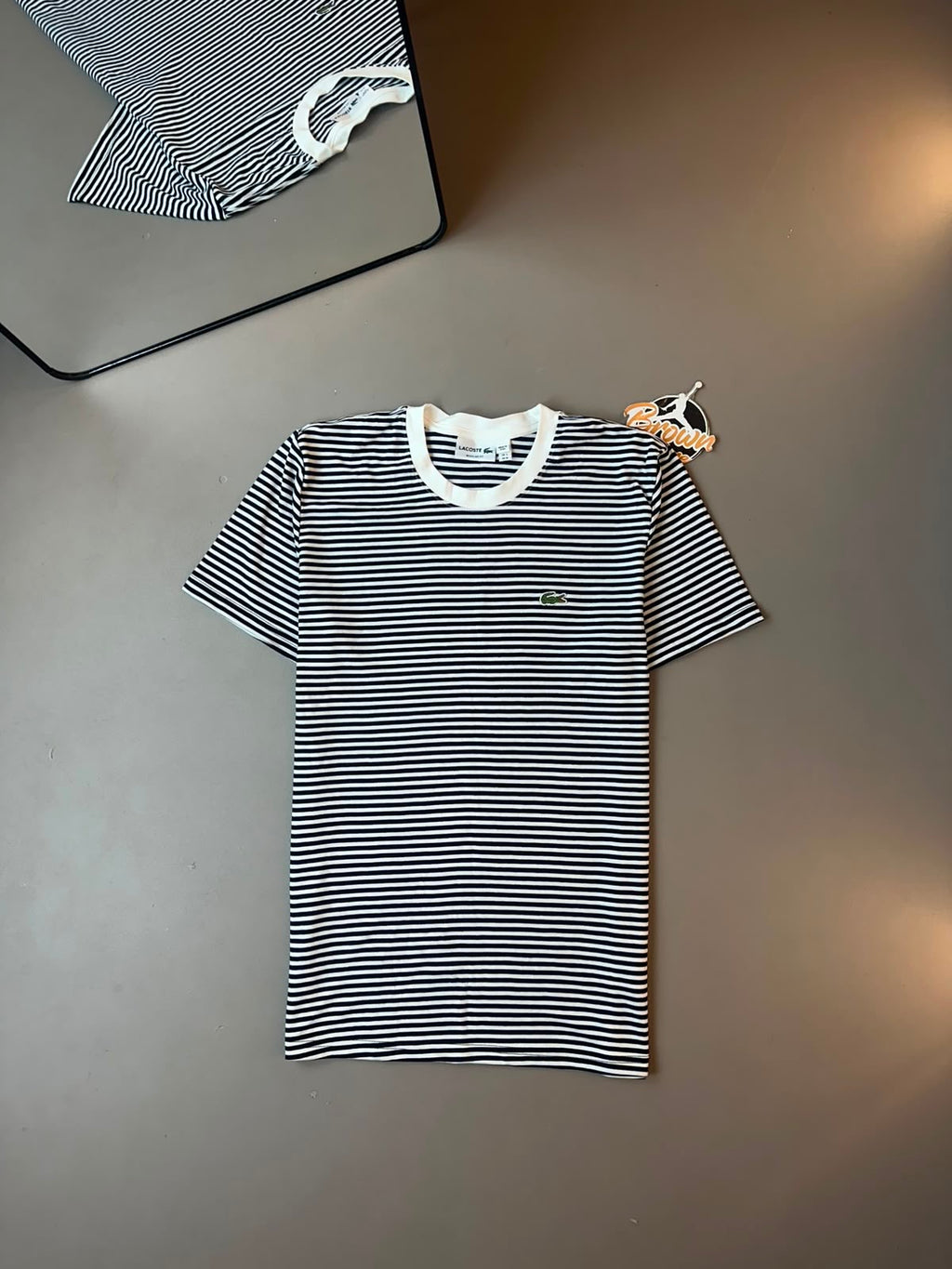 CAMISETA LACOSTE LISTRADA PRETA