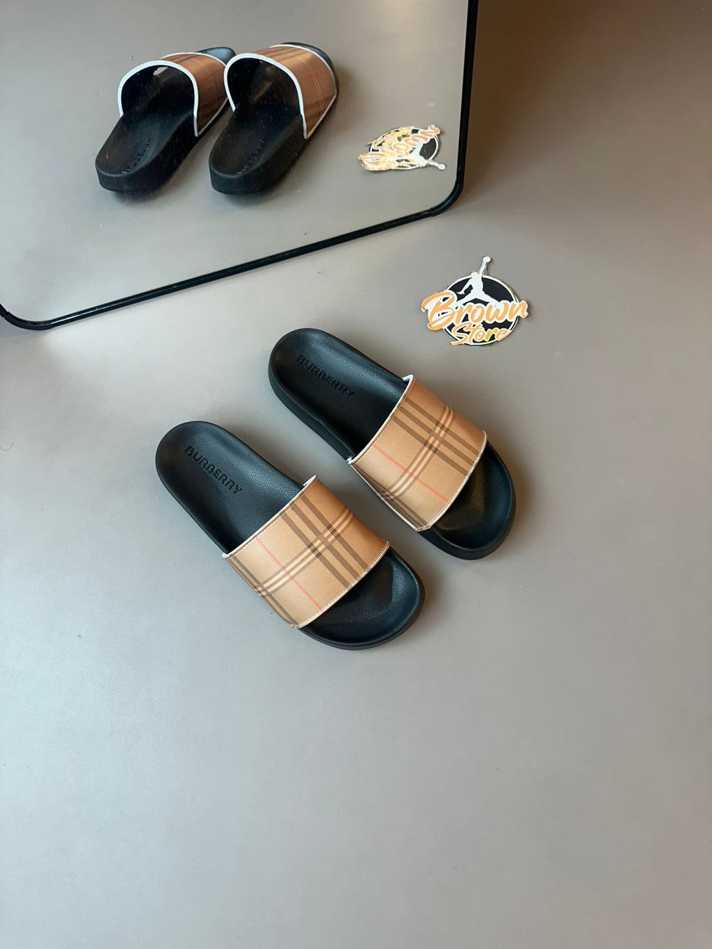 CHINELO SLIDE BURBERRY