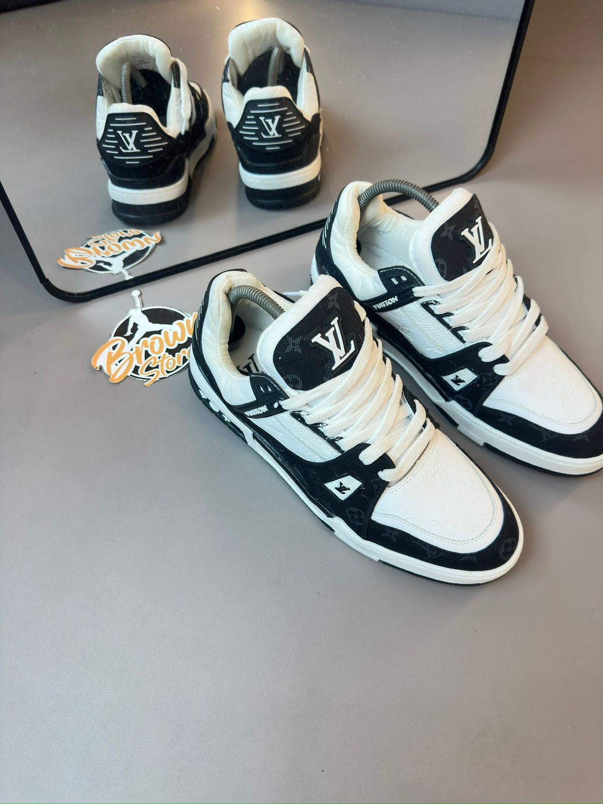 TÊNIS LOUIS VUITTON TRAINER