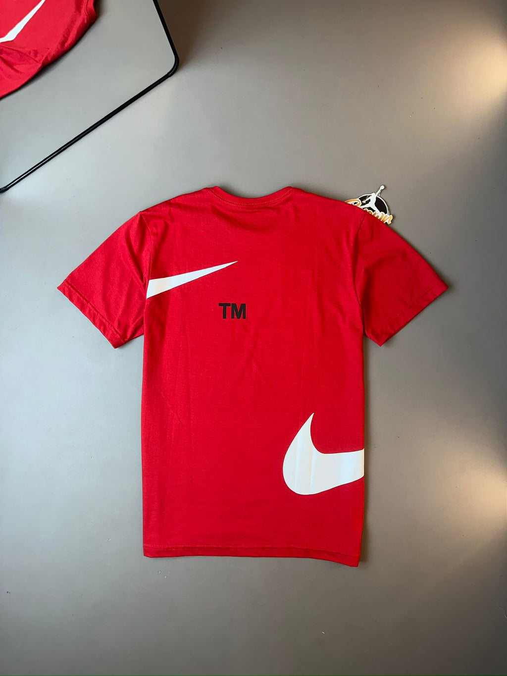 CAMISETA NIKE BIG SWOOSH TM