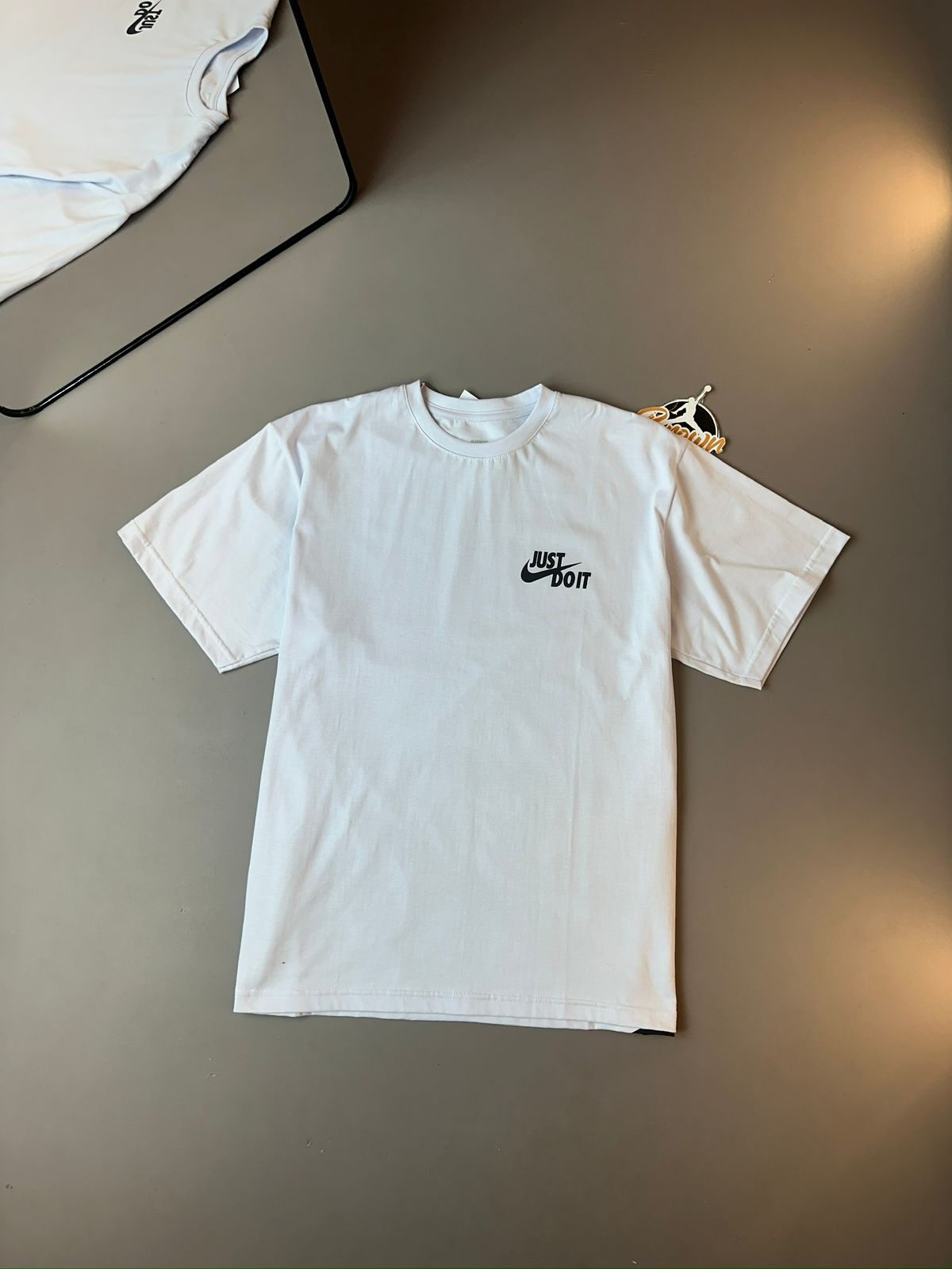 CAMISETA NIKE SPORTSWEAR JUST IT