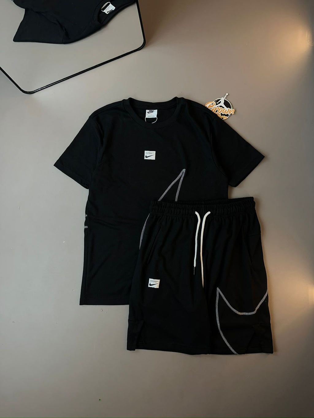 CONJUNTO NIKE MALHÃO SWOOSH
