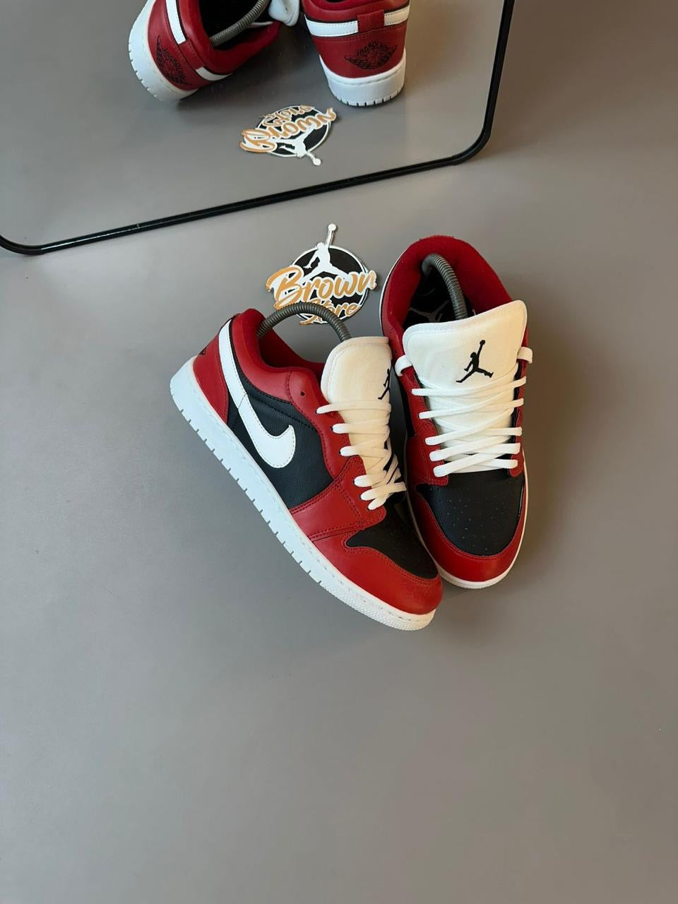 TÊNIS NIKE AIR JORDAN 1 LOW