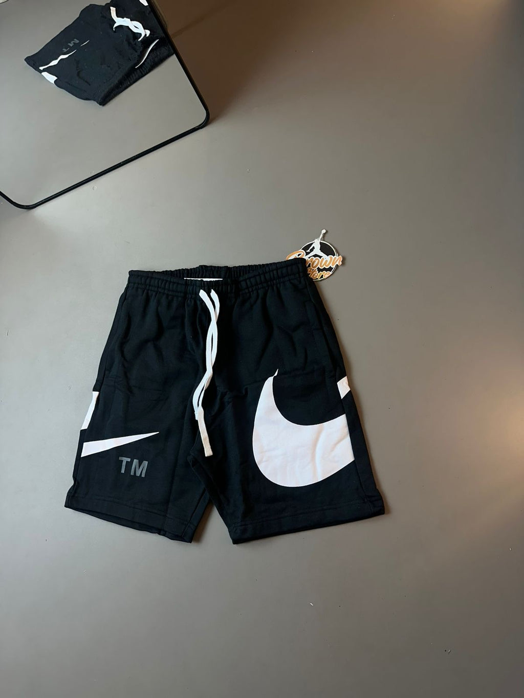 BERMUDA MOLETOM NK BIG SWOOSH TM