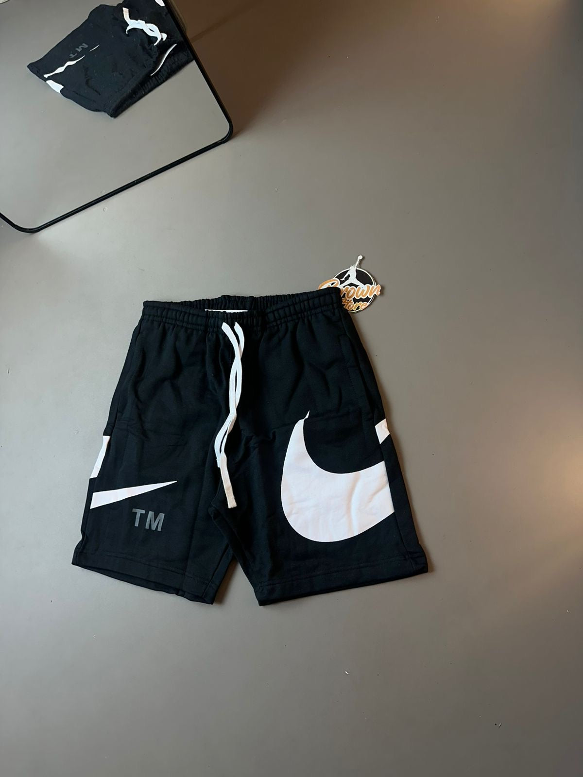 BERMUDA MOLETOM NK BIG SWOOSH TM