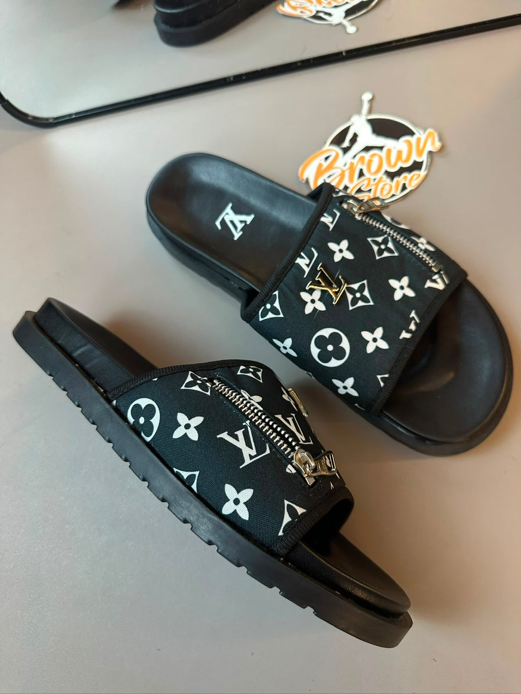 CHINELO LV SLIDE