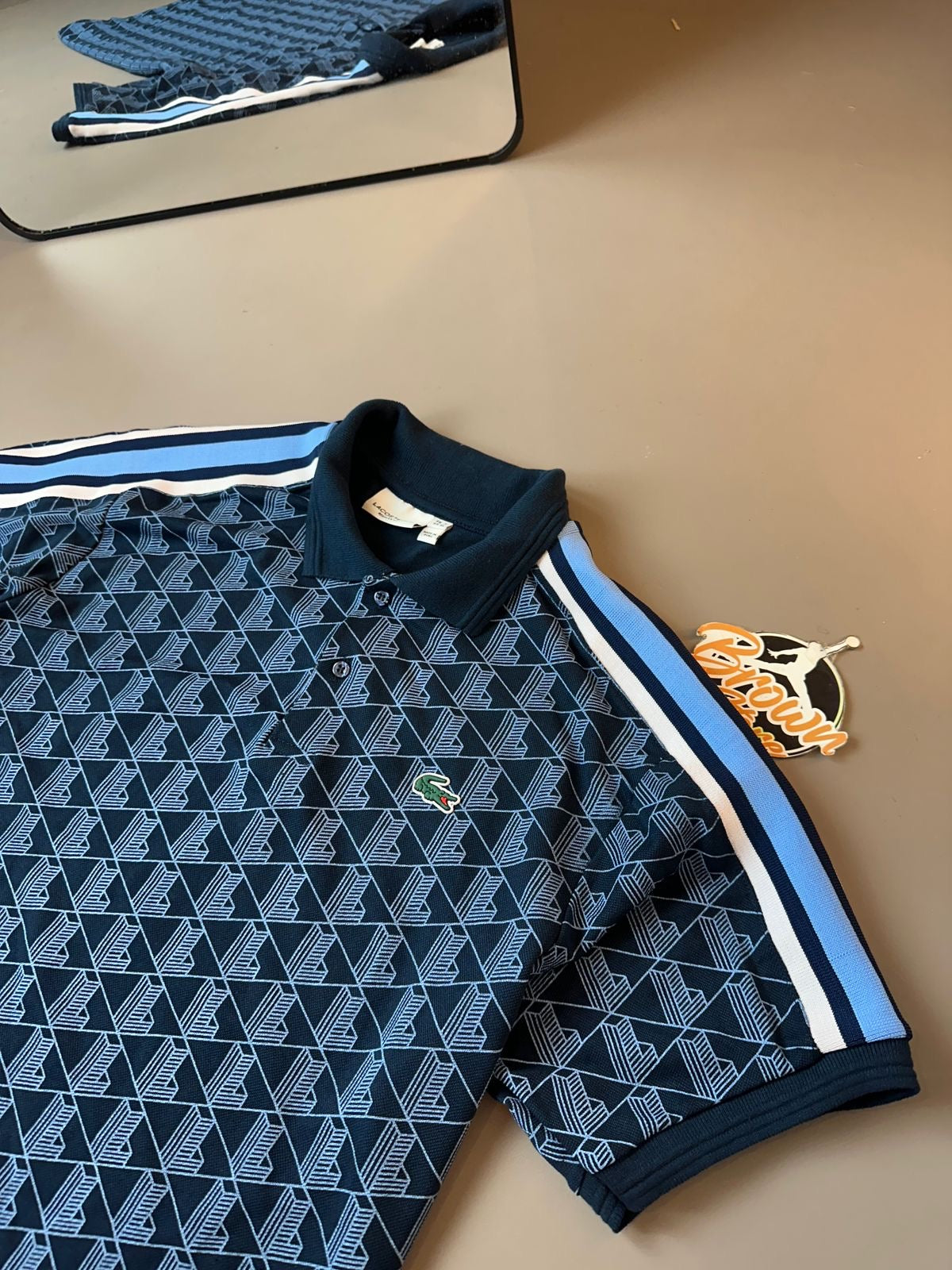 POLO LACOSTE MONOGRAMA