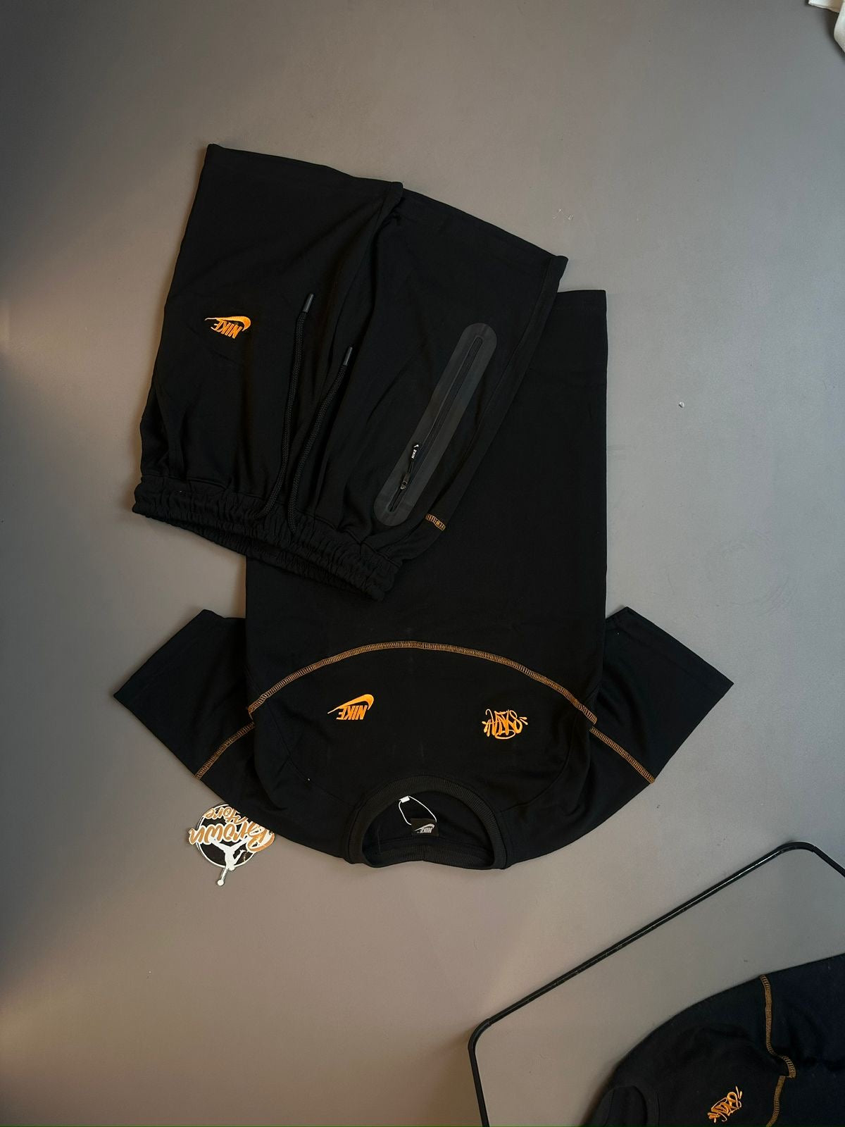 CONJUNTO NIKE COLAB X SYNA