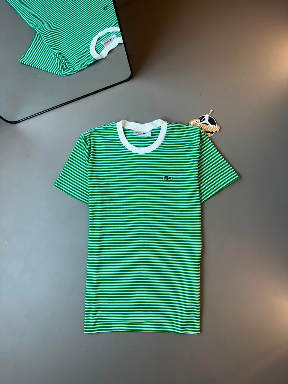 CAMISETA LACOSTE LISTRADA VERDE