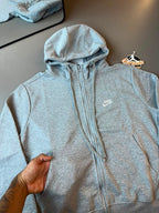 JAQUETA NIKE CLUB MOLETOM