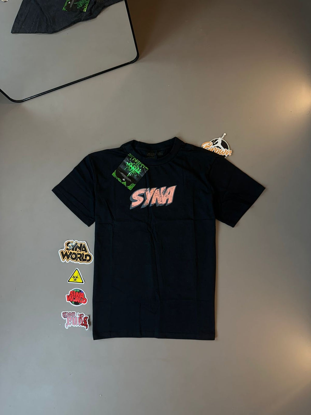 CAMISETA SYNA WORLD
