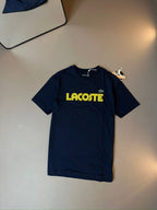 CAMISETA LACOSTE SPORT LETREIRO
