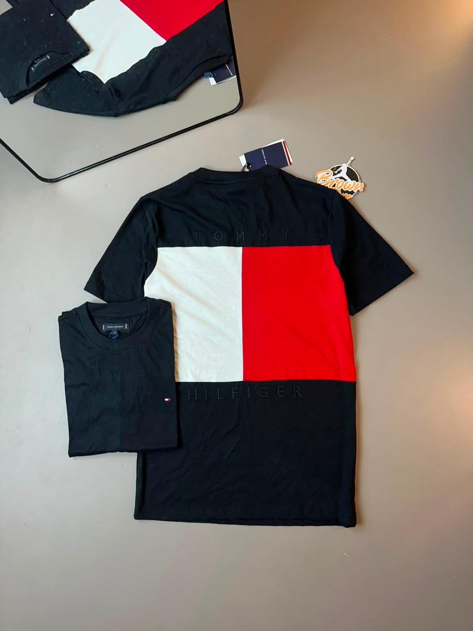 CAMISETA TOMMY HILFIGER DUPLA