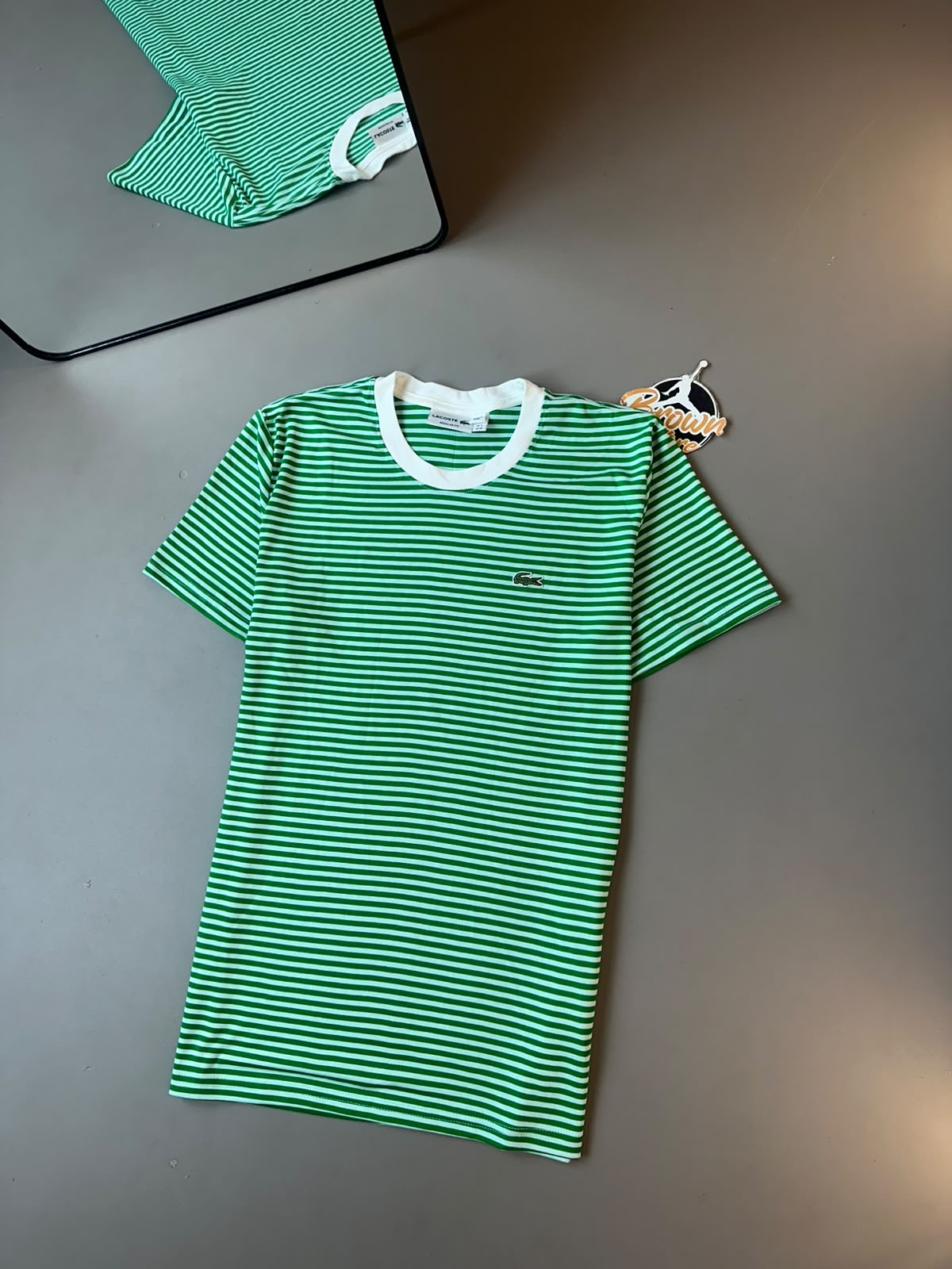 CAMISETA LACOSTE LISTRADA VERDE