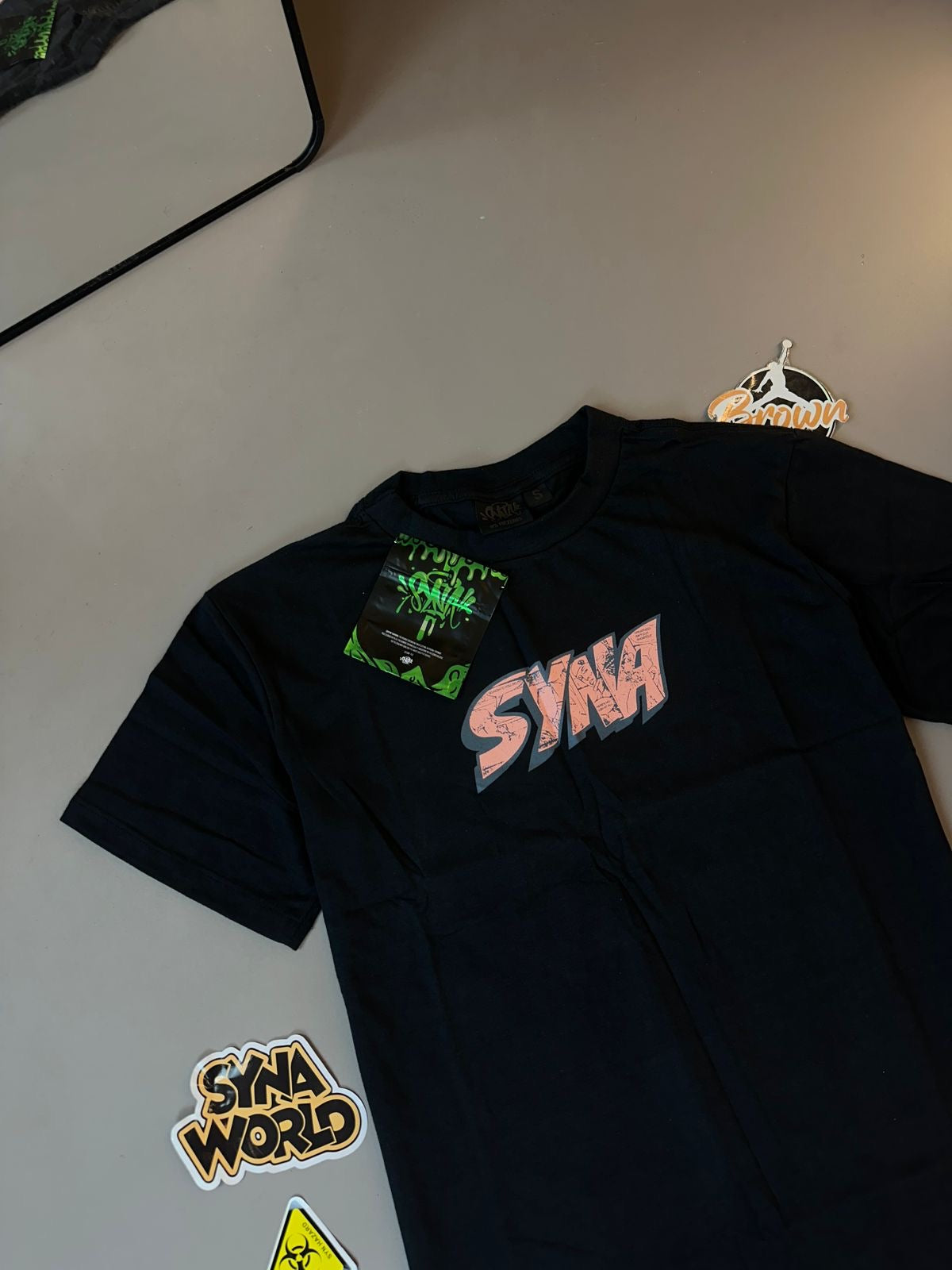 CAMISETA SYNA WORLD