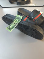 CHINELO GUCCI WEB PRETO