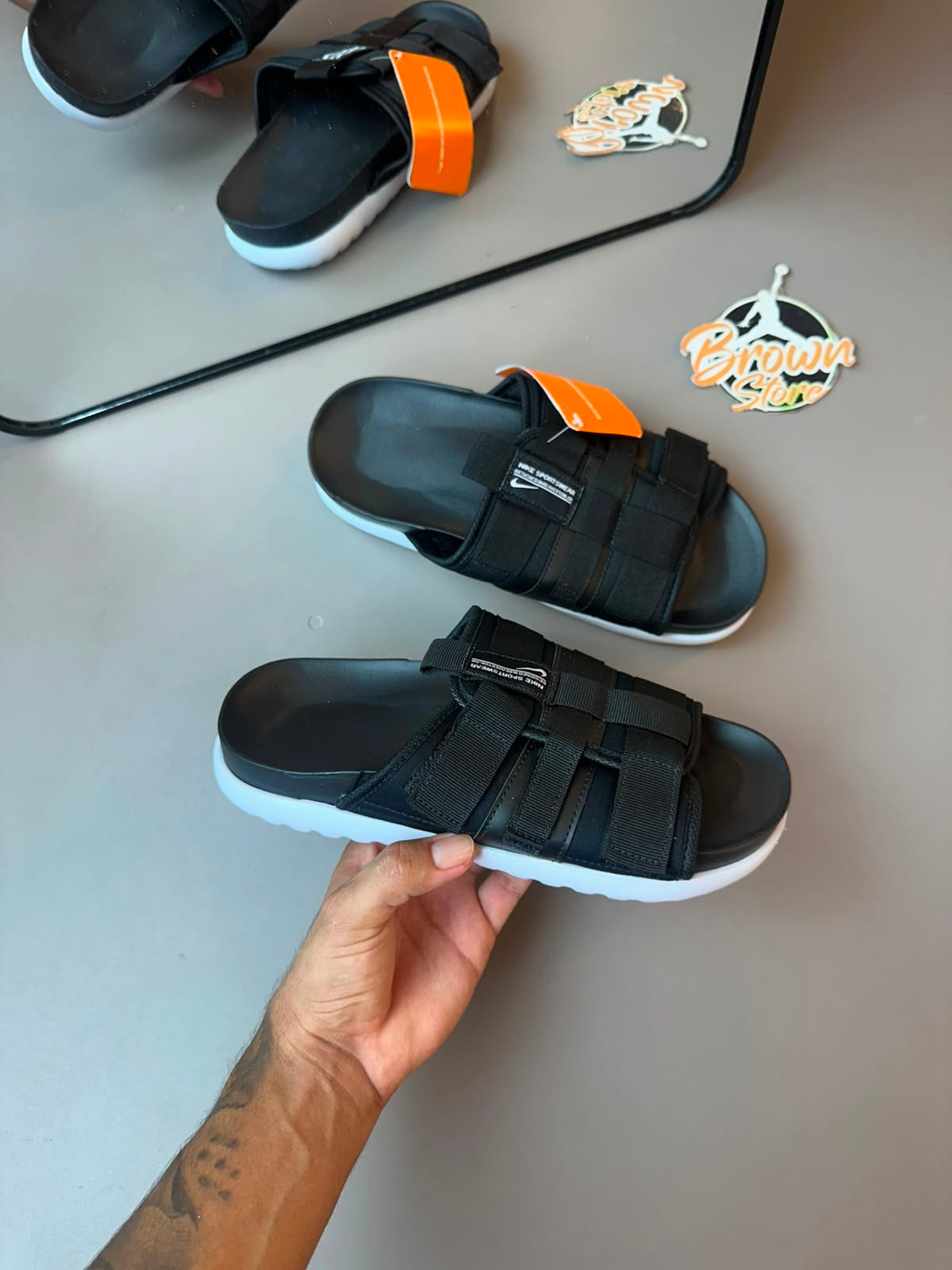 CHINELO NIKE ASUNA 5.0 P