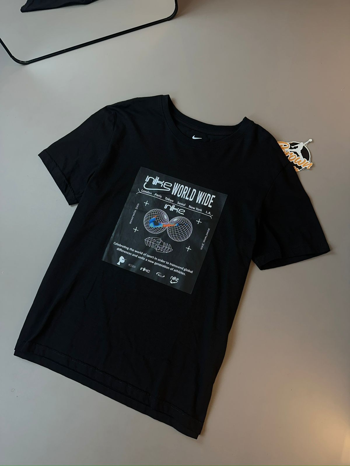 CAMISETA NIKE WORLD WIDE