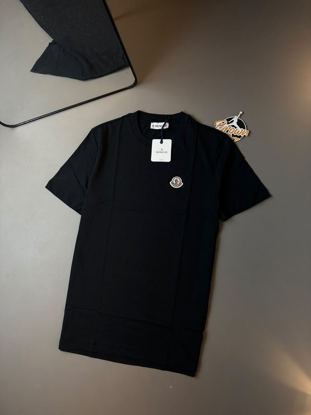 CAMISETA MONCLER BÁSICA - PRETA