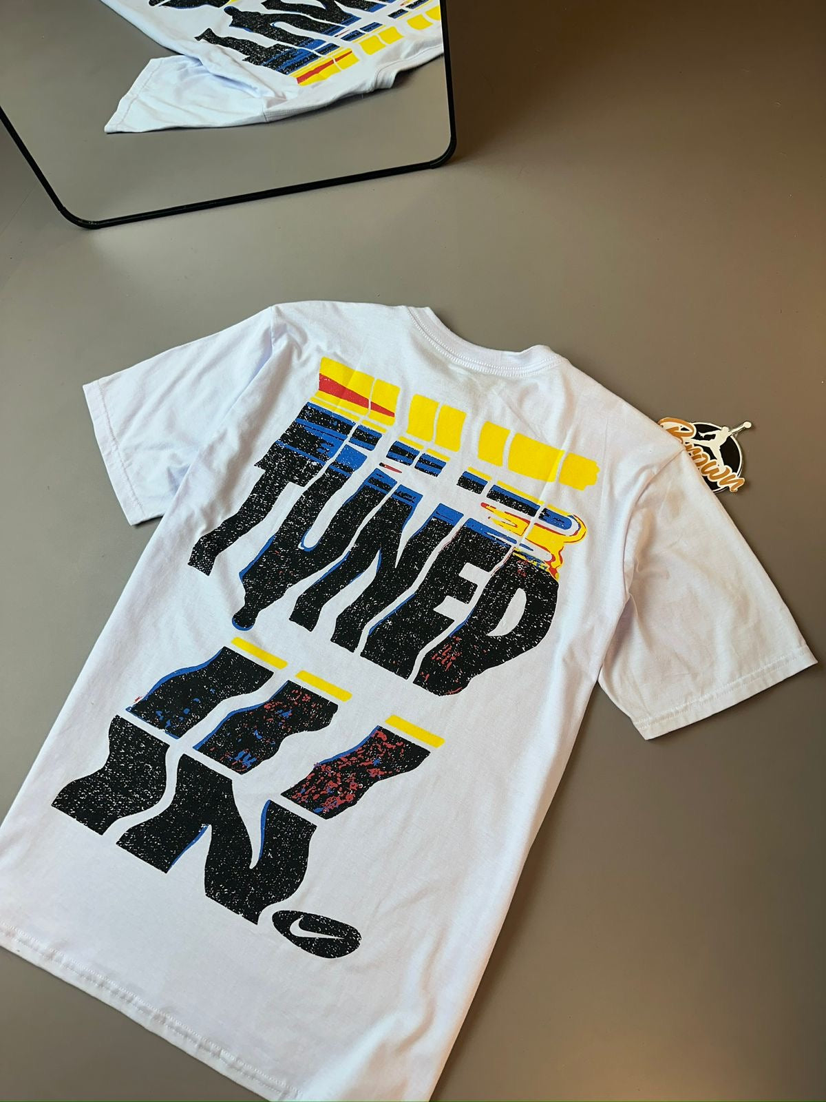 CAMISETA NIKE TN TUNED