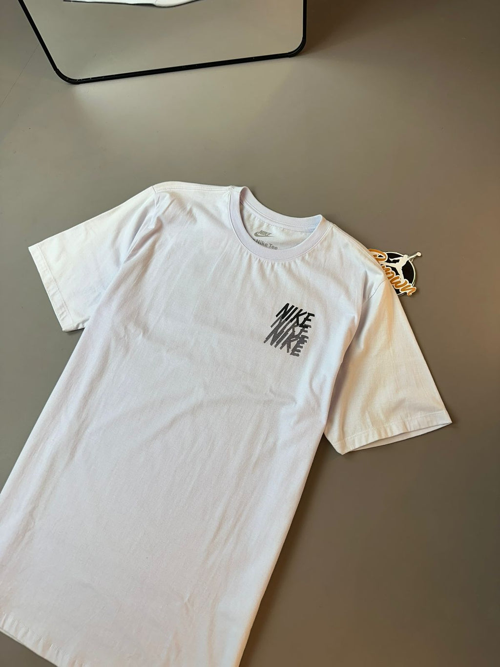 CAMISETA NIKE REPEAT