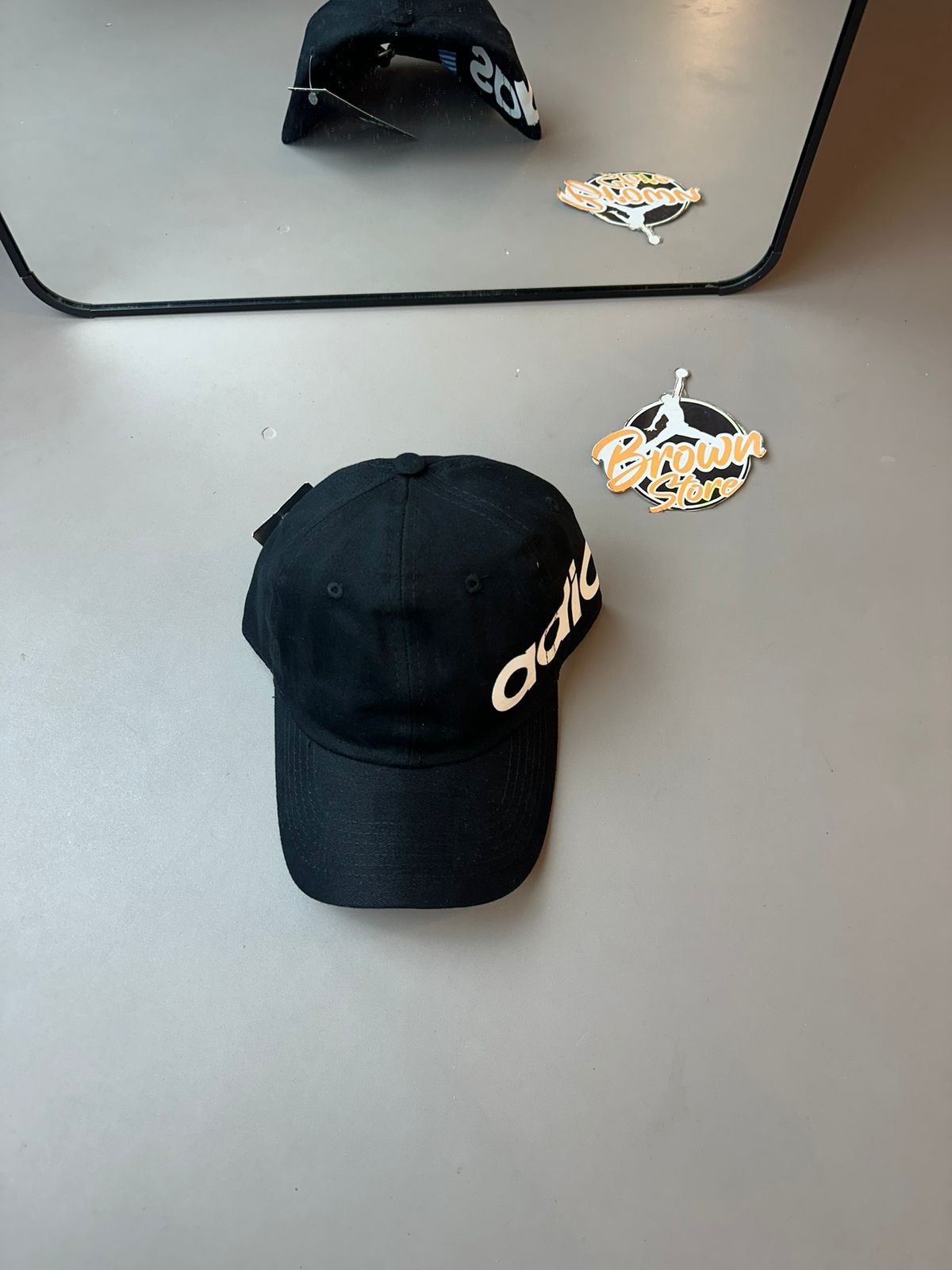 BONÉ ADIDAS LETREIRO P