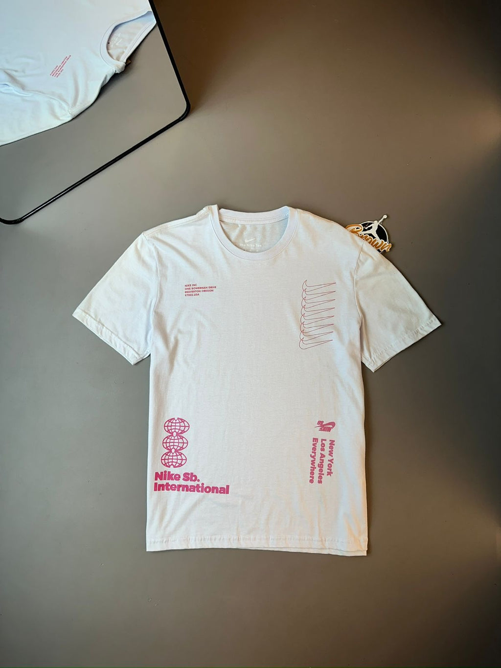 CAMISETA NIKE SB INTERNACIONAL