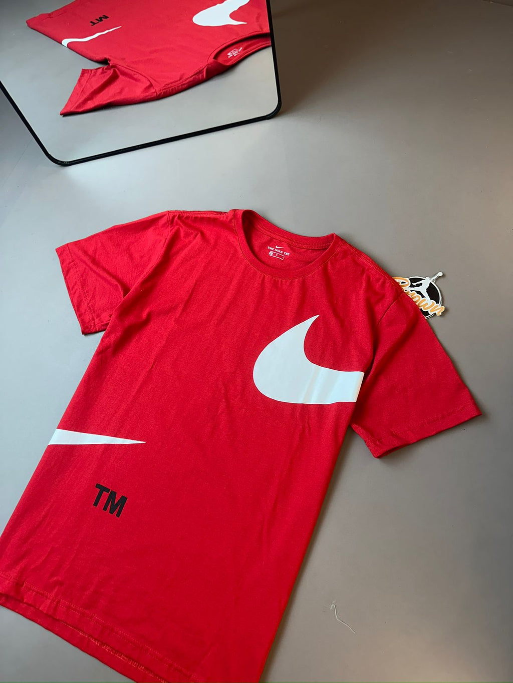 CAMISETA NIKE BIG SWOOSH TM