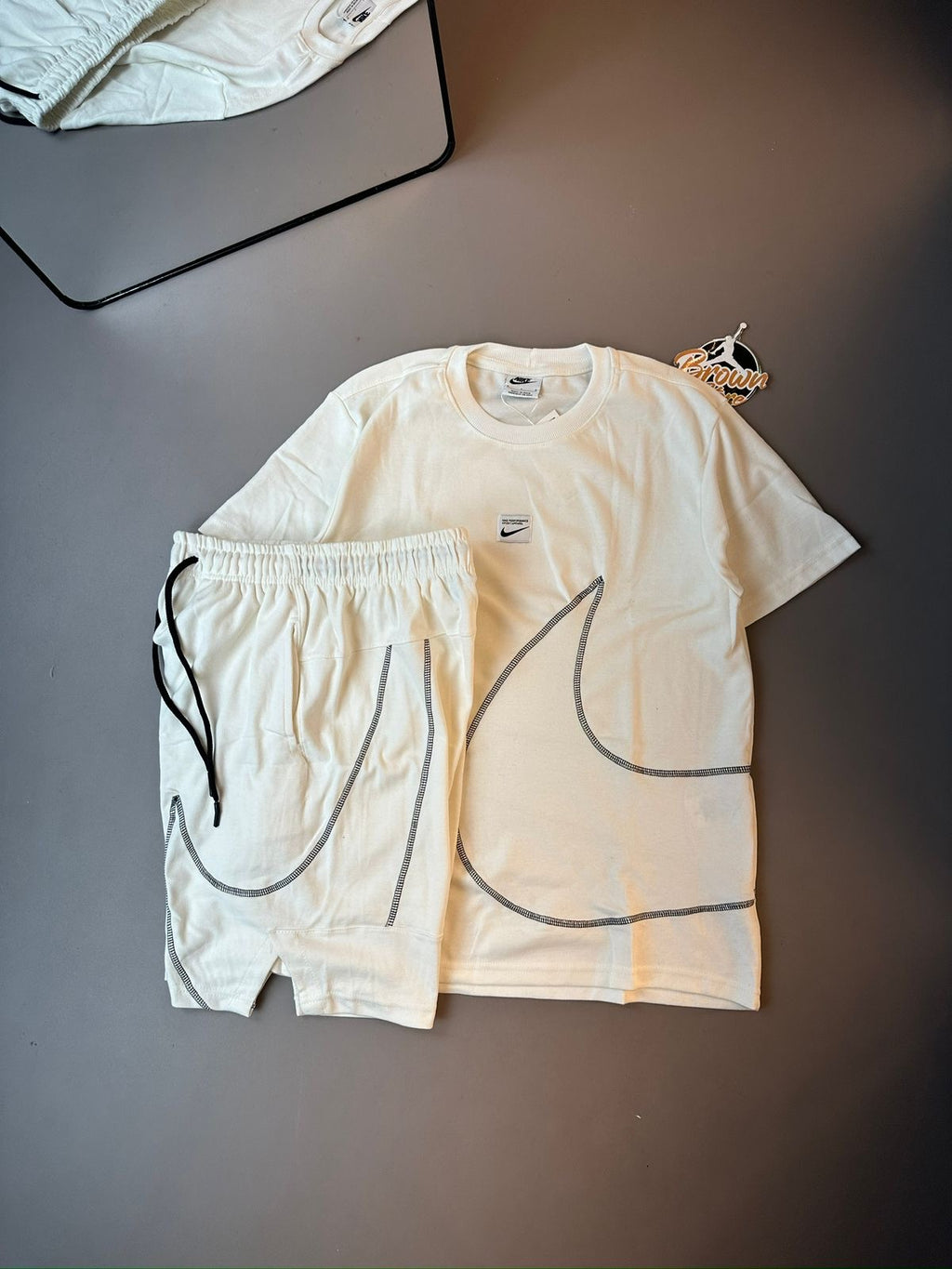 CONJUNTO NIKE MALHÃO SWOOSH