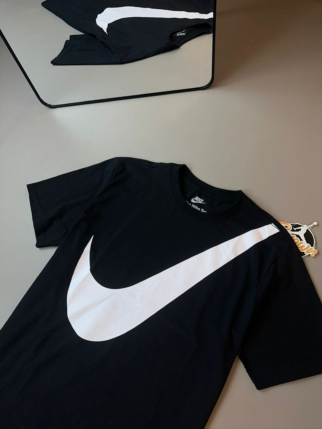 CAMISETA NIKE SPORTSWEAR SWOOSH